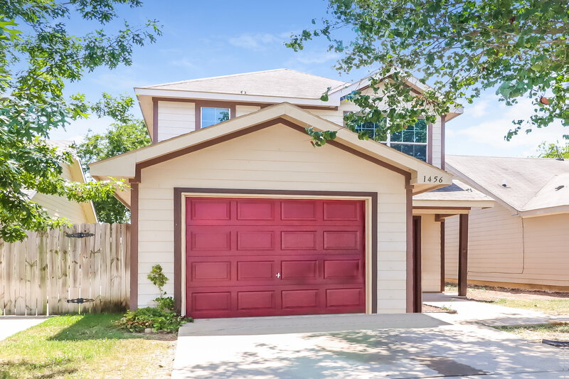 2,370/Mo, 1456 Pine Ln Fort Worth, TX 76140 Misc View