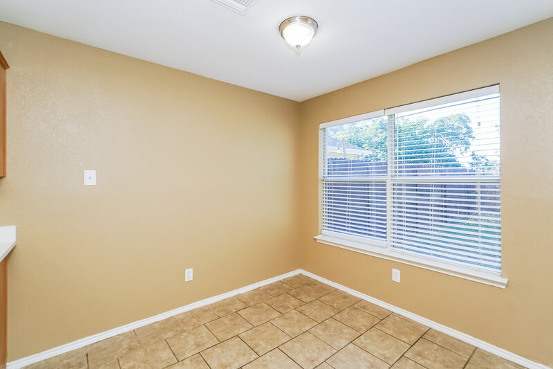 1,720/Mo, 1456 Pine Ln Fort Worth, TX 76140 Dining Room View