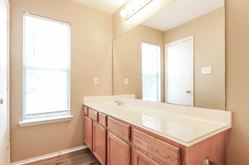 2,370/Mo, 1456 Pine Ln Fort Worth, TX 76140 Misc View 8