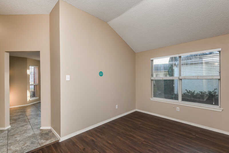 1,875/Mo, 3503 Nantucket Dr Forest Hill, TX 76140 Dining Room View 2