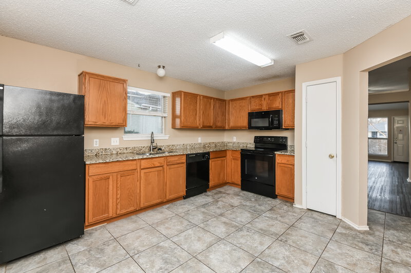1,875/Mo, 3503 Nantucket Dr Forest Hill, TX 76140 Kitchen View 2