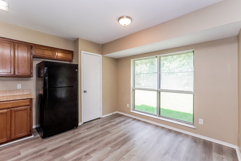 2,055/Mo, 544 Chambers Creek Dr S Everman, TX 76140 Dining Room View
