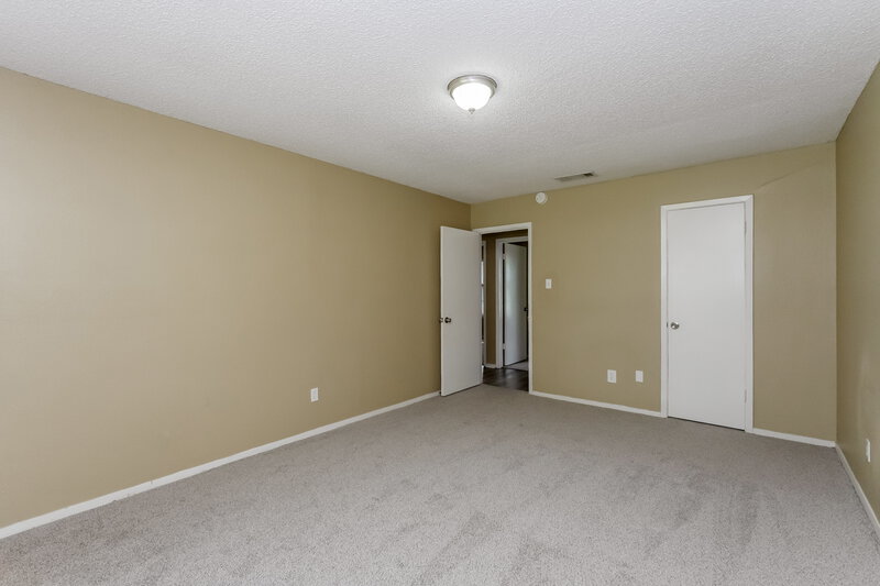 2,055/Mo, 544 Chambers Creek Dr S Everman, TX 76140 Main Bedroom View 2