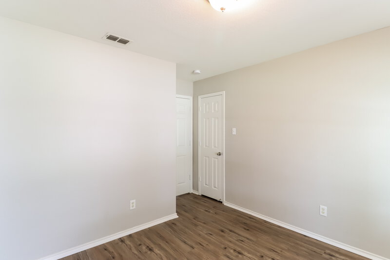 1,975/Mo, 2613 Crix Ln Fort Worth, TX 76140 Bedroom View