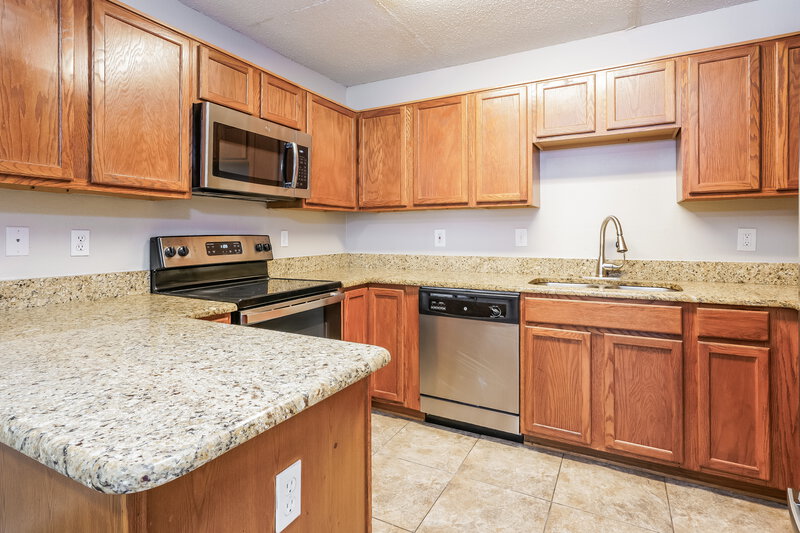 1,880/Mo, 7325 Meadows Dr N Forest Hill, TX 76140 Kitchen View