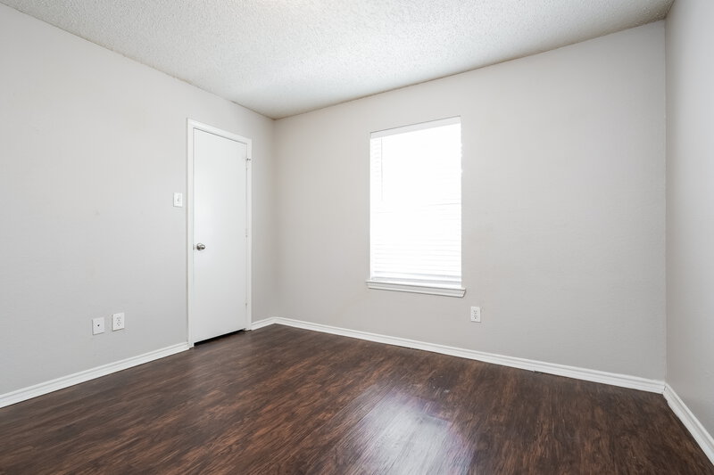 1,880/Mo, 7325 Meadows Dr N Forest Hill, TX 76140 Bedroom View 2