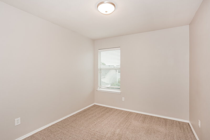 1,895/Mo, 10709 Many Oaks Dr Fort Worth, TX 76140 Bedroom View