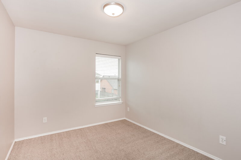 1,895/Mo, 10709 Many Oaks Dr Fort Worth, TX 76140 Bedroom View 2