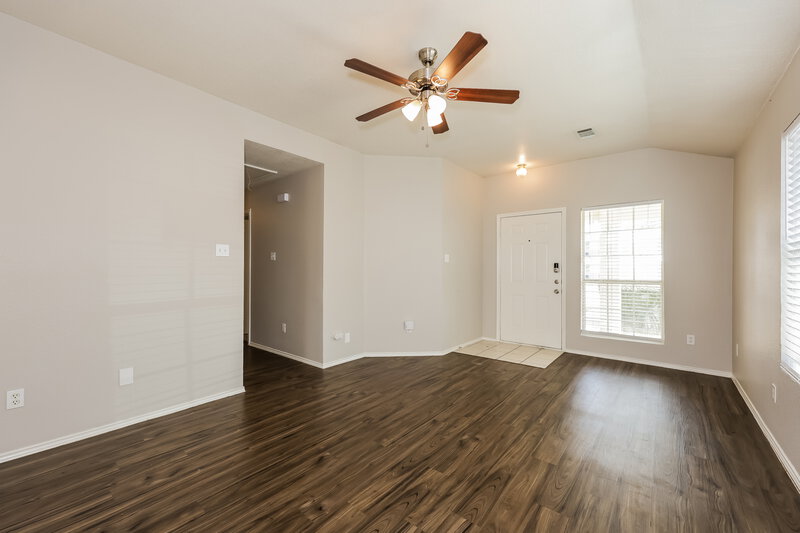 1,915/Mo, 7232 Autumn Glen Dr Forest Hill, TX 76140 Living Room View