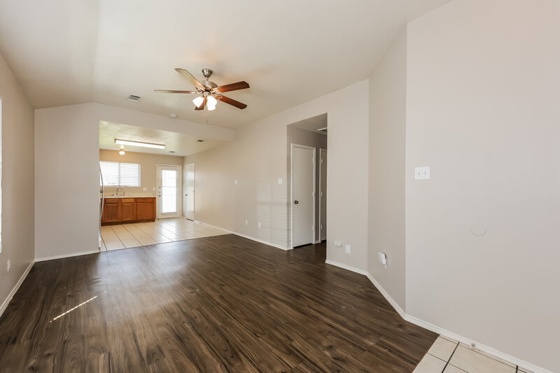 1,915/Mo, 7232 Autumn Glen Dr Forest Hill, TX 76140 Living Room View 3