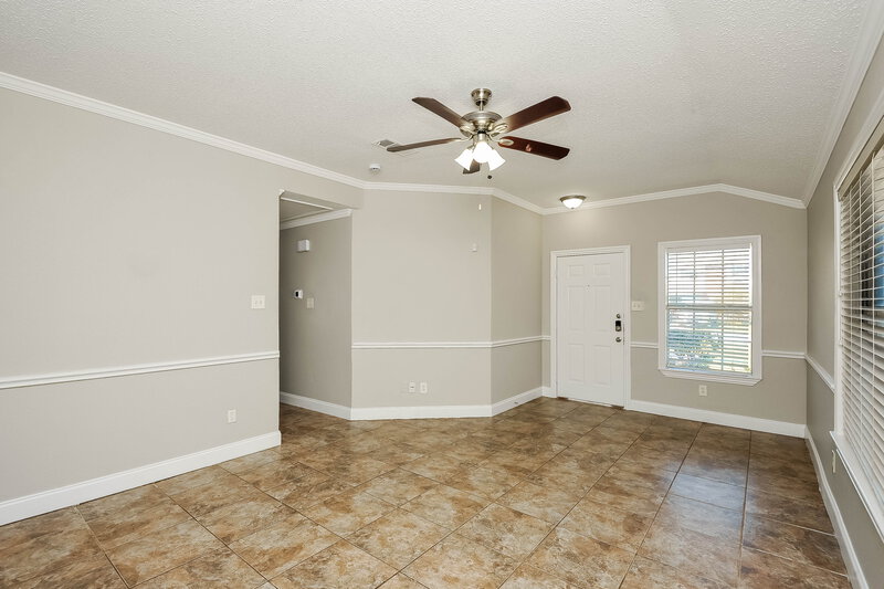 1,805/Mo, 7201 Autumn Run Dr Forest Hill, TX 76140 Living Room View
