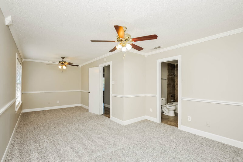 1,805/Mo, 7201 Autumn Run Dr Forest Hill, TX 76140 Main Bedroom View