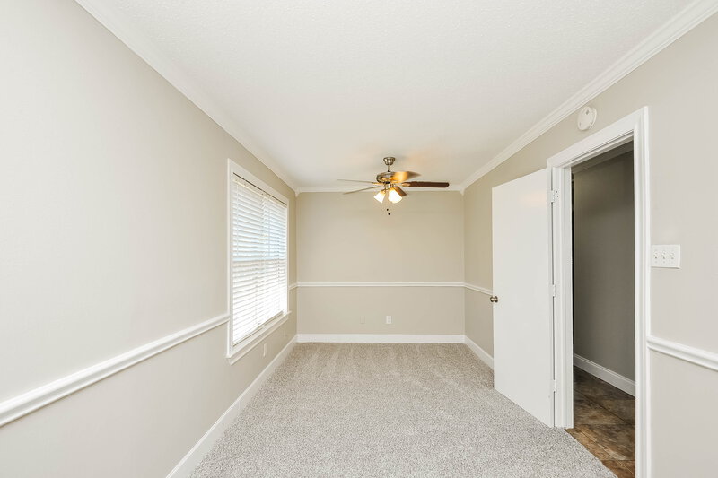 1,805/Mo, 7201 Autumn Run Dr Forest Hill, TX 76140 Main Bedroom View 2