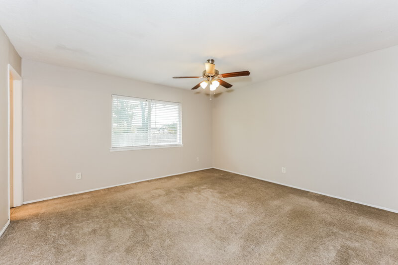 1,875/Mo, 7324 Lea Pl Fort Worth, TX 76140 Main Bedroom View
