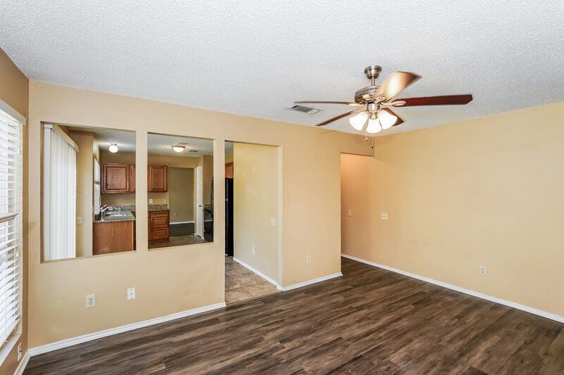2,440/Mo, 7001 Quail Meadow Dr Watauga, TX 76148 Living Room View 3