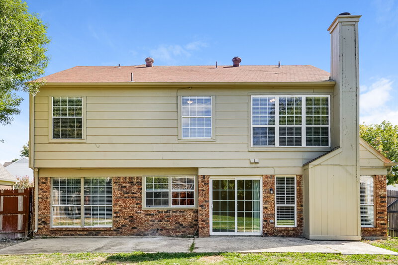2,440/Mo, 7001 Quail Meadow Dr Watauga, TX 76148 Rear View