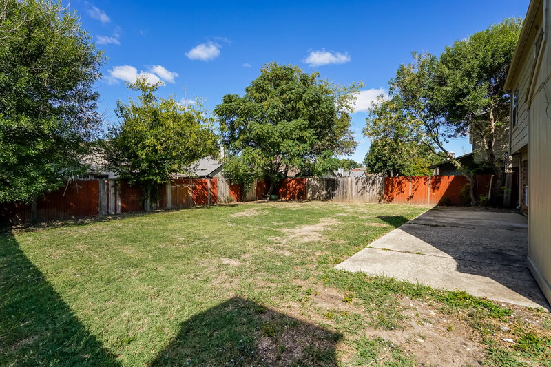 2,440/Mo, 7001 Quail Meadow Dr Watauga, TX 76148 Exterior View