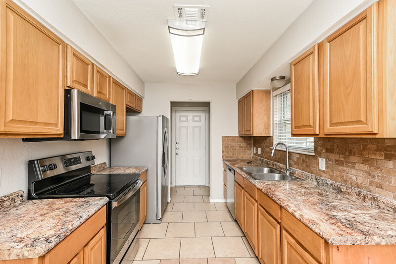 2,165/Mo, 428 Guadalupe Dr Saginaw, TX 76179 Kitchen View 2