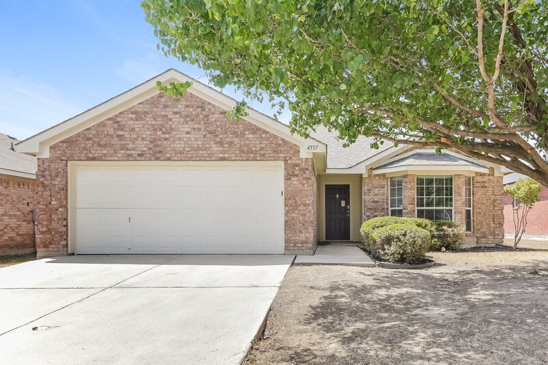 2,025/Mo, 4557 Wheatland Dr Fort Worth, TX 76179 External View
