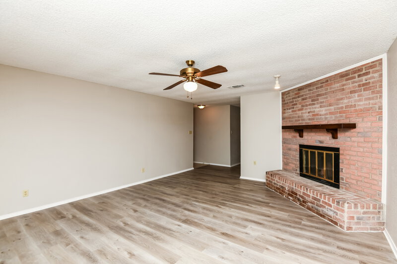 1,970/Mo, 504 Cole Ave Saginaw, TX 76179 Living Room View