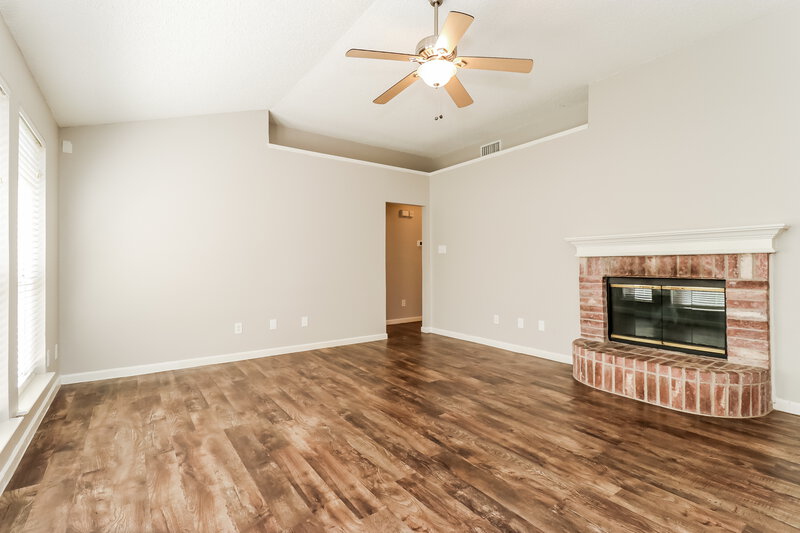 2,005/Mo, 5921 Heatherglen Terrace Fort Worth, TX 76179 Living Room View 3