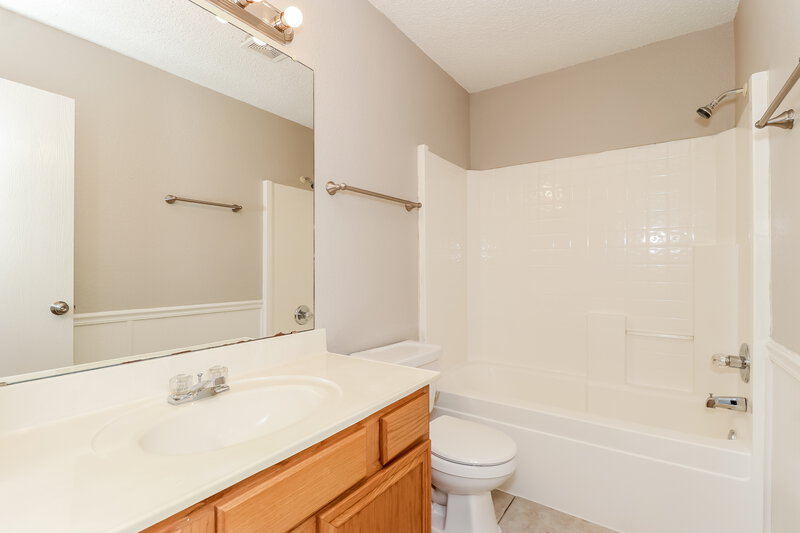 2,005/Mo, 5921 Heatherglen Terrace Fort Worth, TX 76179 Bathroom View