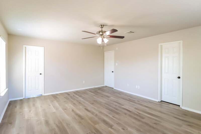 2,055/Mo, 8536 Hawkview Dr Fort Worth, TX 76179 Main Bedroom View