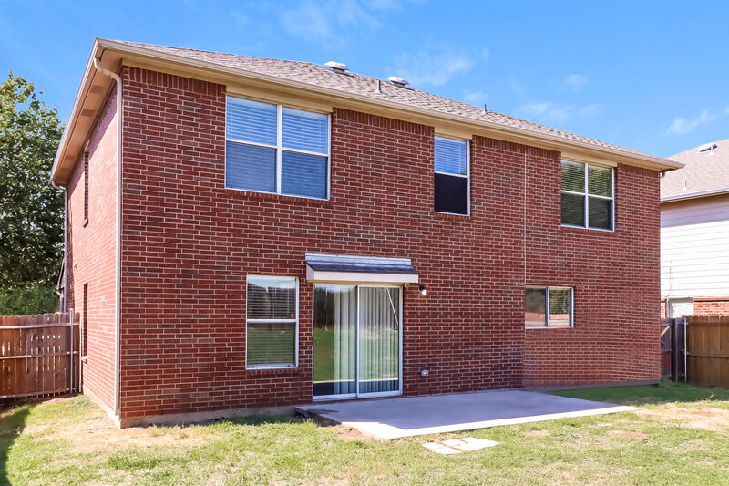 2,055/Mo, 8536 Hawkview Dr Fort Worth, TX 76179 Rear View
