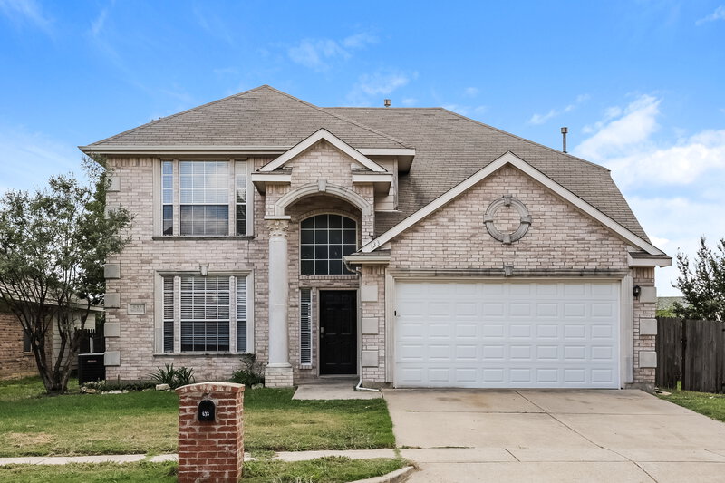 2,495/Mo, 633 Silverbrook Dr Saginaw, TX 76179 External View