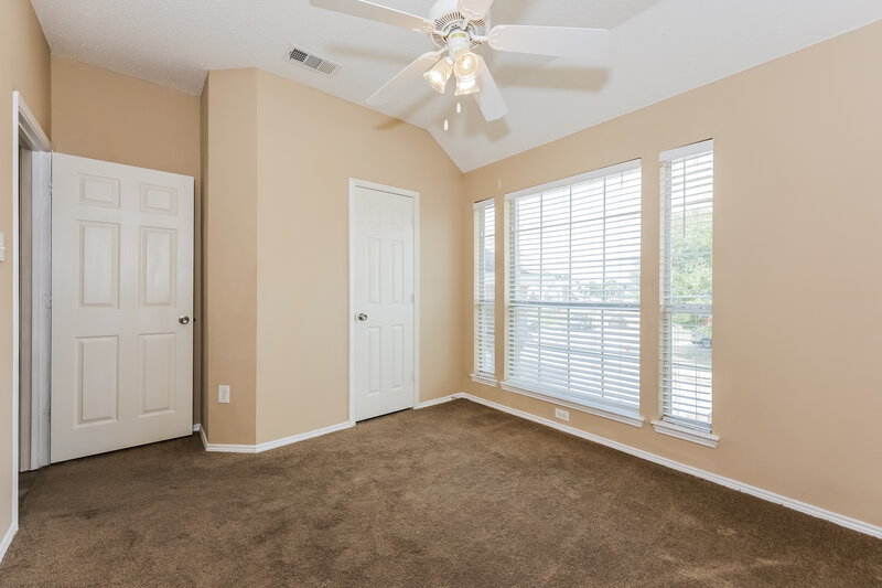 2,495/Mo, 633 Silverbrook Dr Saginaw, TX 76179 Bedroom View