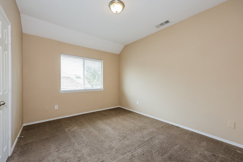 2,495/Mo, 633 Silverbrook Dr Saginaw, TX 76179 Bedroom View 2