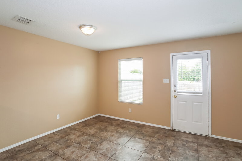 2,330/Mo, 6713 Waterhill Ln Fort Worth, TX 76179 Dining Room View