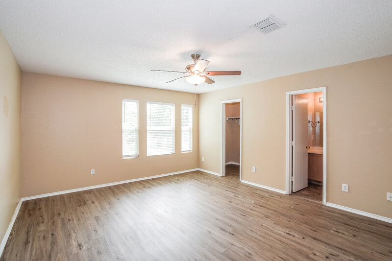 2,330/Mo, 6713 Waterhill Ln Fort Worth, TX 76179 Main Bedroom View