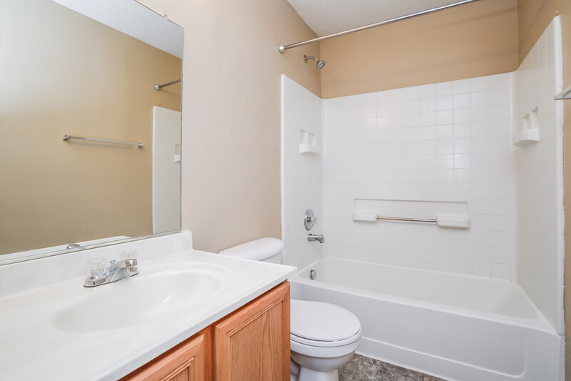 2,330/Mo, 6713 Waterhill Ln Fort Worth, TX 76179 Bathroom View