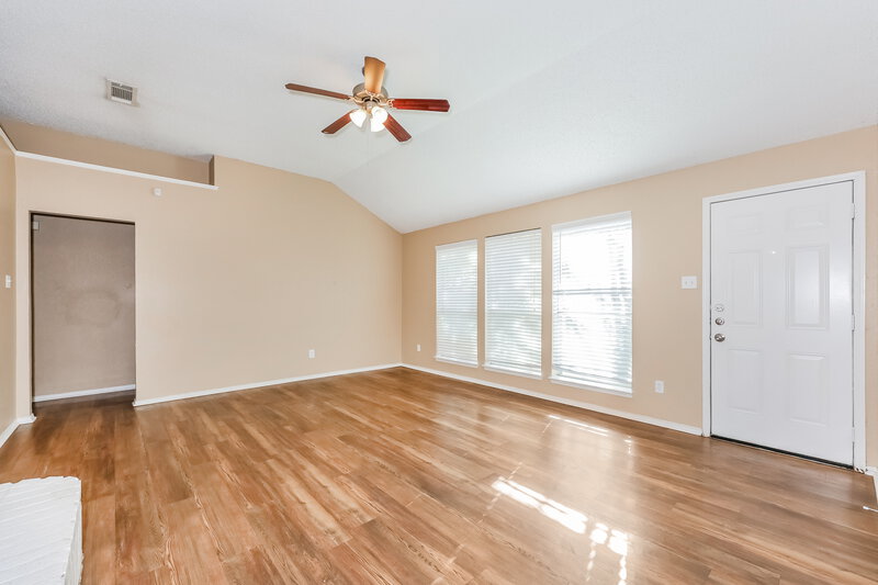 1,805/Mo, 309 Willowstone Trail Saginaw, TX 76179 Living Room View 3