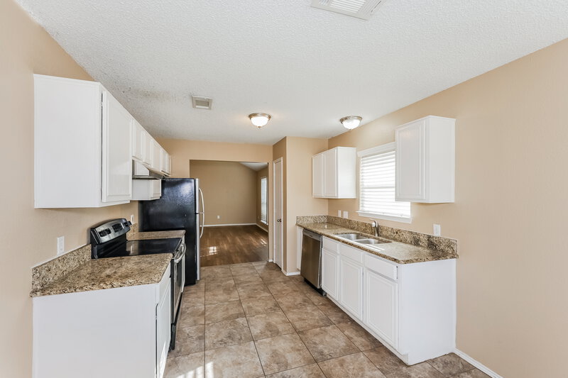 1,805/Mo, 309 Willowstone Trail Saginaw, TX 76179 Kitchen View