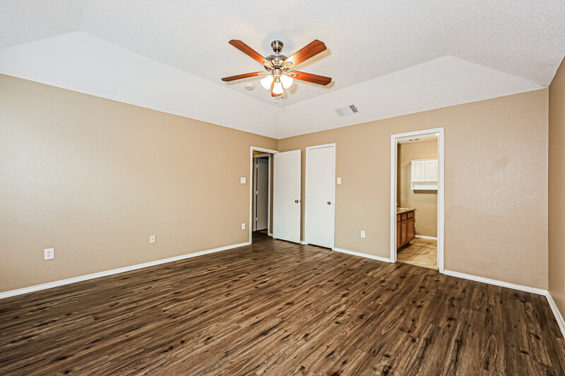 2,065/Mo, 908 Fenway Ln Saginaw, TX 76179 Main Bedroom View 2