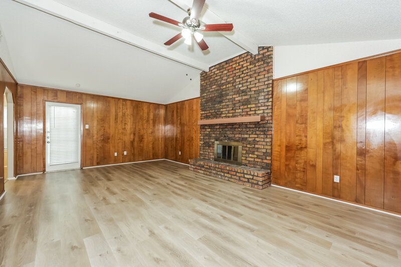 2,115/Mo, 5501 Shady Meadow St North Richland Hills, TX 76180 Living Room View