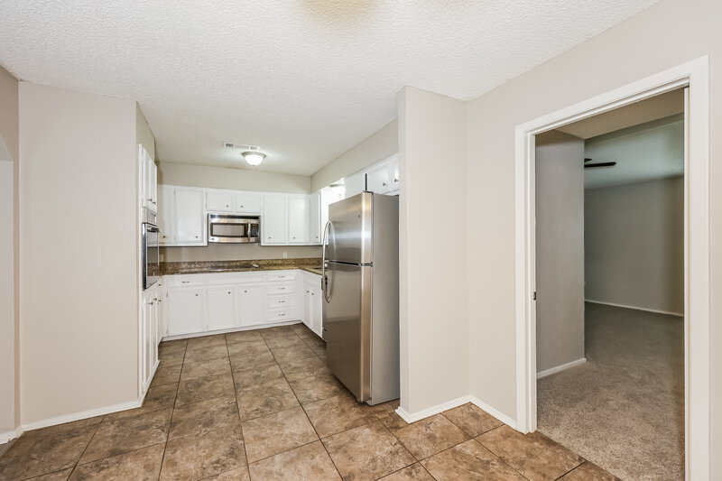 2,115/Mo, 5501 Shady Meadow St North Richland Hills, TX 76180 Kitchen View