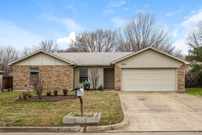2,180/Mo, 7205 Windhaven Rd North Richland Hills, TX 76182 External View