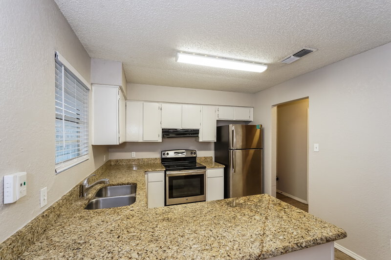 2,180/Mo, 7205 Windhaven Rd North Richland Hills, TX 76182 Kitchen View