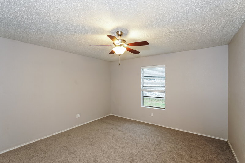 2,180/Mo, 7205 Windhaven Rd North Richland Hills, TX 76182 Main Bedroom View 2