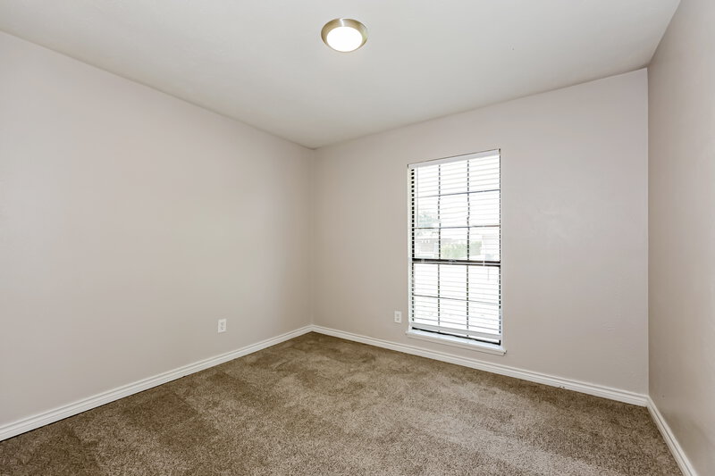 2,130/Mo, 6904 Glendale Dr North Richland Hills, TX 76182 Bedroom View