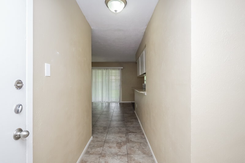1,880/Mo, 6900 Chapman Dr North Richland Hills, TX 76182 Living Room View 4