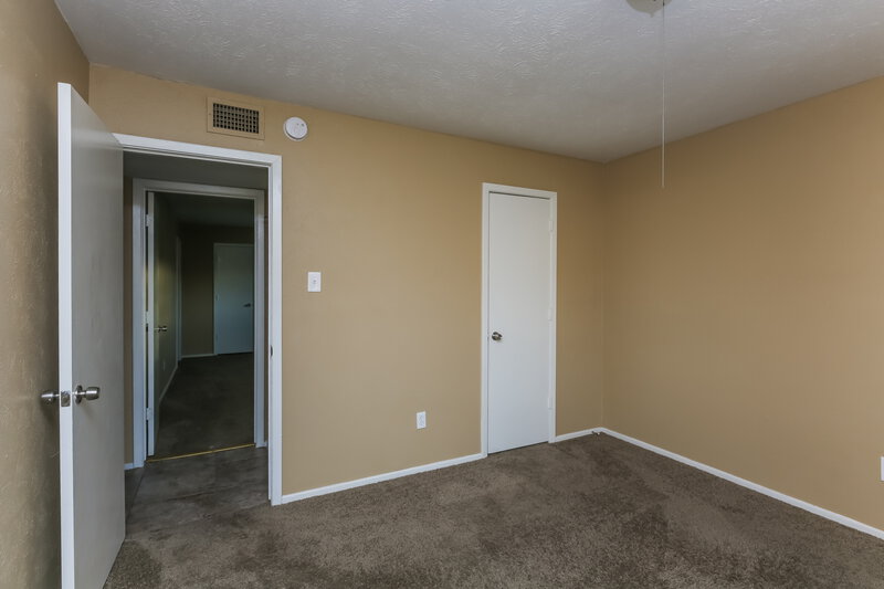 1,880/Mo, 6900 Chapman Dr North Richland Hills, TX 76182 Bedroom View 3