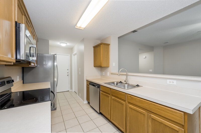 1,665/Mo, 1416 Mosscreek Dr Denton, TX 76210 Kitchen View 2