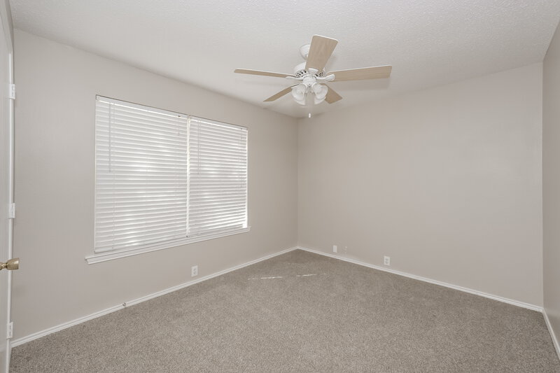 1,665/Mo, 1416 Mosscreek Dr Denton, TX 76210 Bedroom View 2