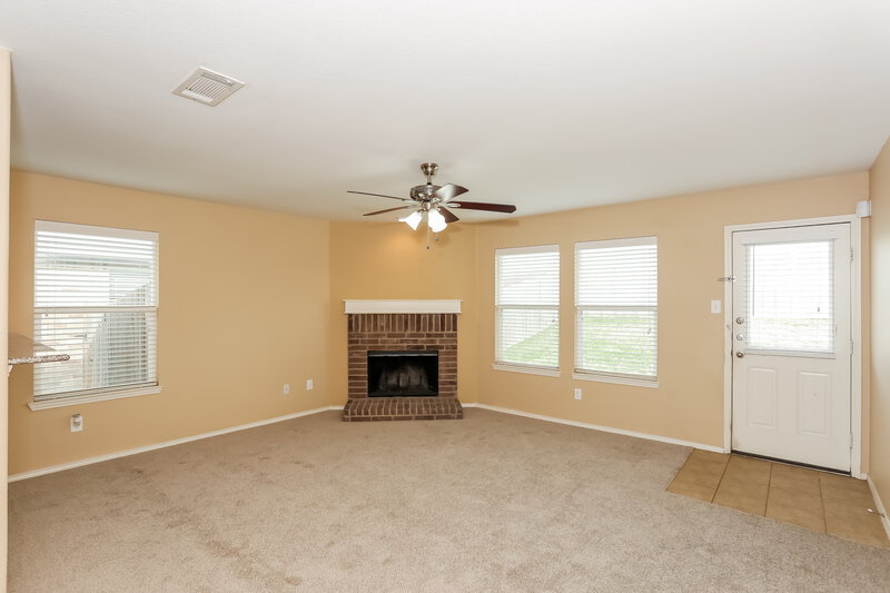 2,130/Mo, 12712 Northern Pine Dr Fort Worth, TX 76244 Living Room View 2
