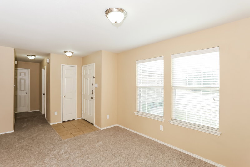2,130/Mo, 12712 Northern Pine Dr Fort Worth, TX 76244 Dining Room View
