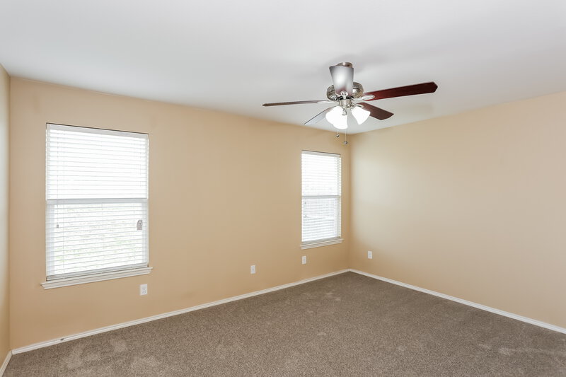 2,130/Mo, 12712 Northern Pine Dr Fort Worth, TX 76244 Main Bedroom View